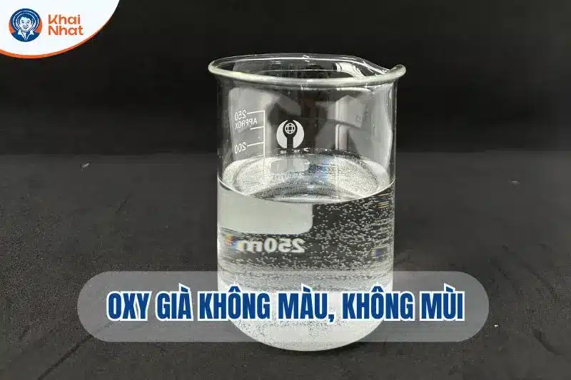 Oxy già là dung dịch có màu trong suốt, độ nhớt cao hơn nước