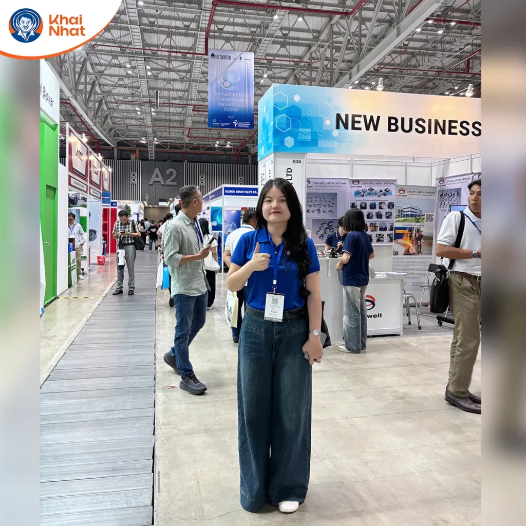 Check-in tại buổi triễn lãm
