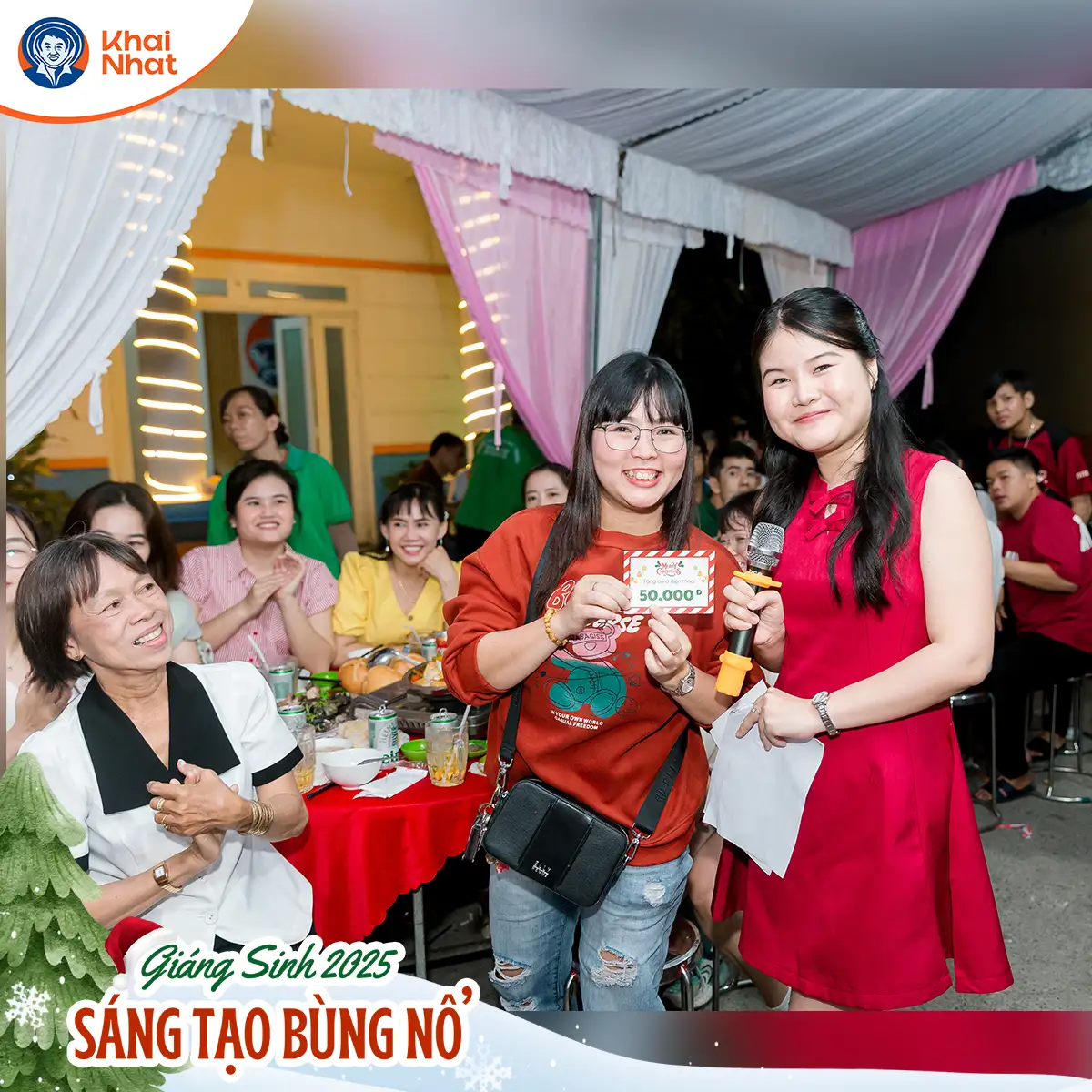 nhan-duoc-phan-qua-nong-hoi-tai-buoi-tiec